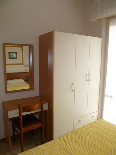Arno Hotel