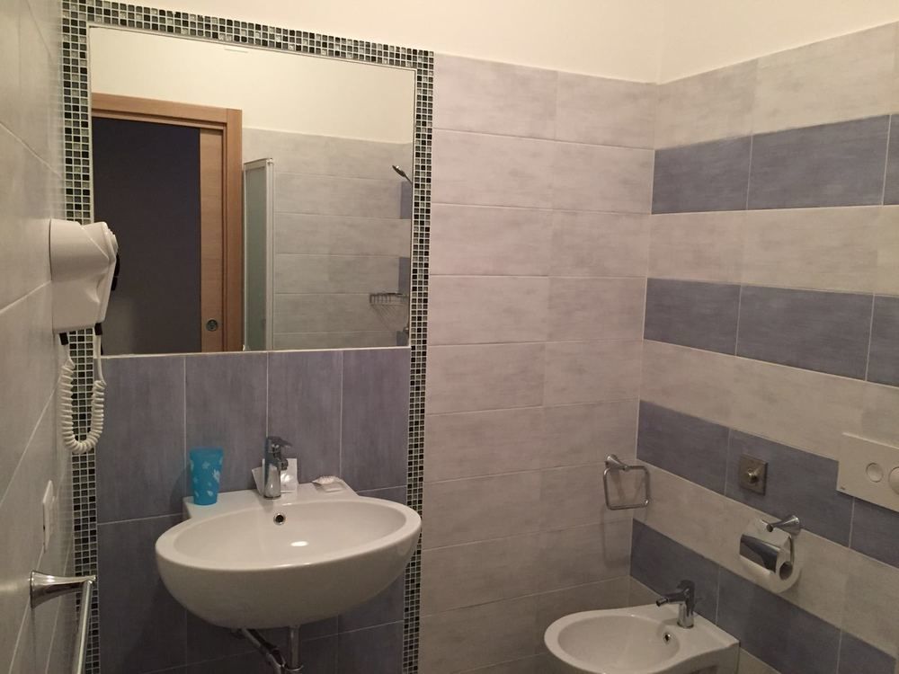 Hotel Arno 2*